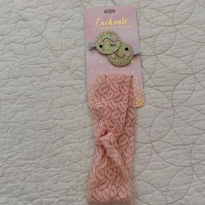 NWT Headband and hair clips